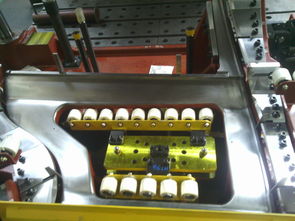 機械設計與制造 電氣交流版塊車門包邊模具 日本設計 很好的車門包邊模具